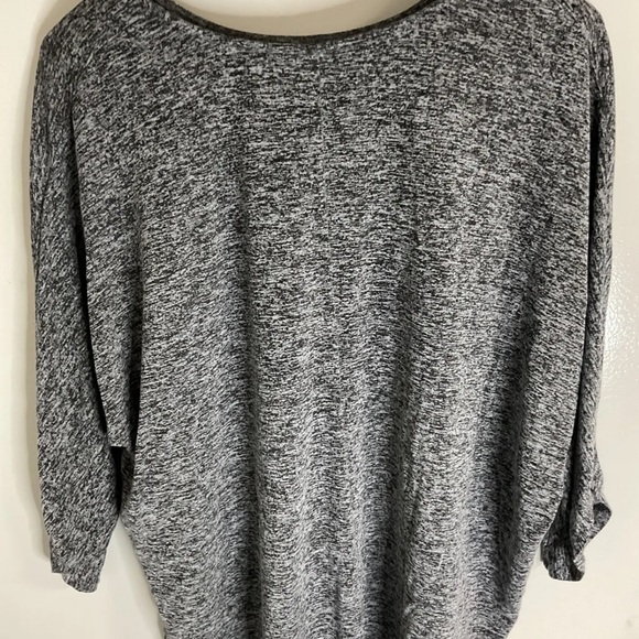 3X Women’s Black And White Long Sleeve Pullover Shirt By Premise Studio - Picture 2 of 6